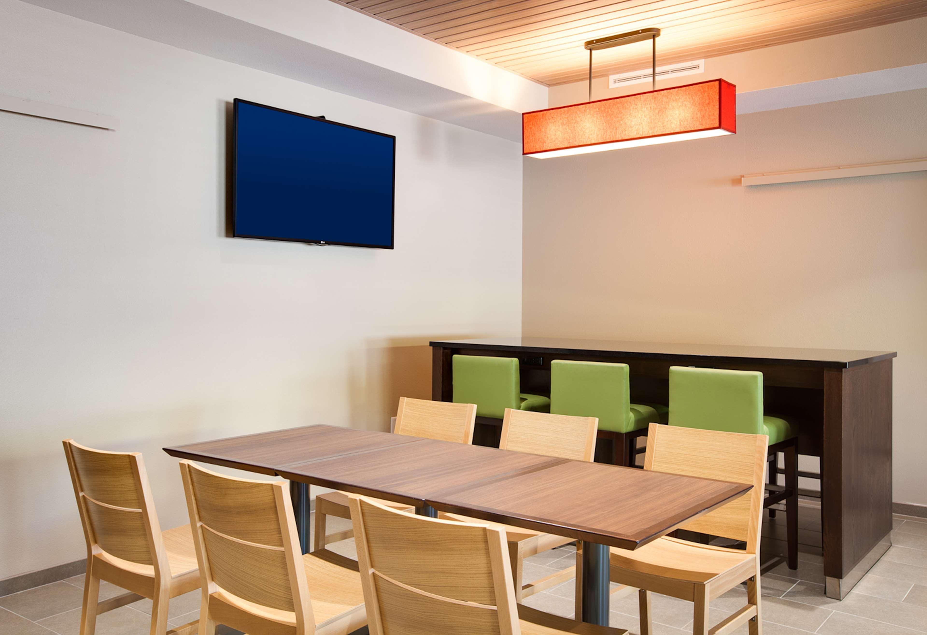 Country Inn & Suites By Radisson, Springfield Southeast Eksteriør billede